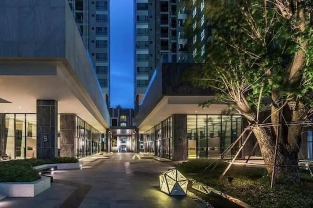 The Base Central Pattaya ภายนอก รูปภาพ